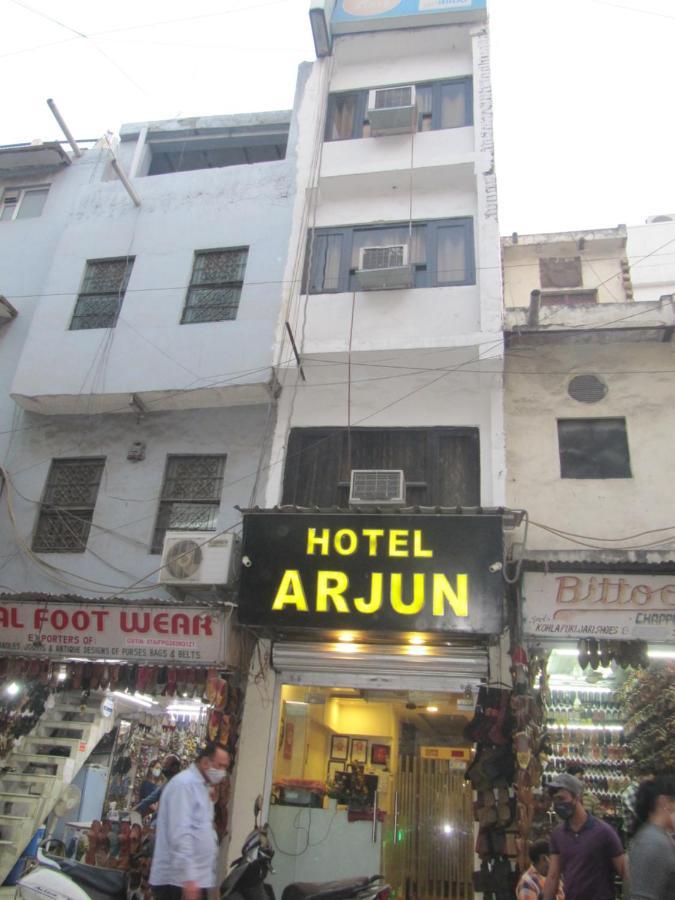 Hotel Arjun Yeni Delhi Dış mekan fotoğraf