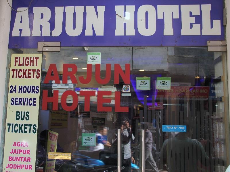 Hotel Arjun Yeni Delhi Dış mekan fotoğraf