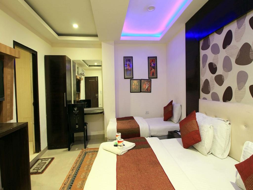 Hotel Arjun Yeni Delhi Dış mekan fotoğraf